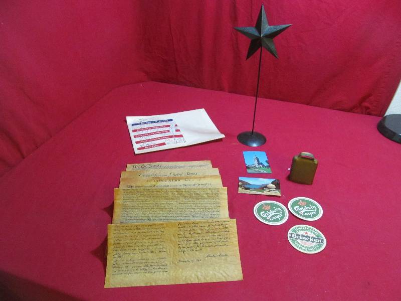 lot 21 image: collectables