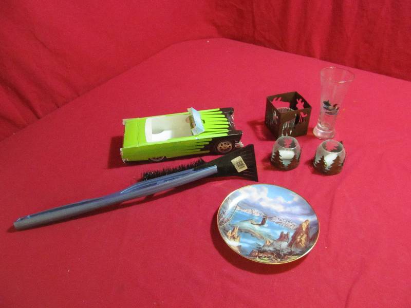 lot 41 image: candle set, scraper, beer glass