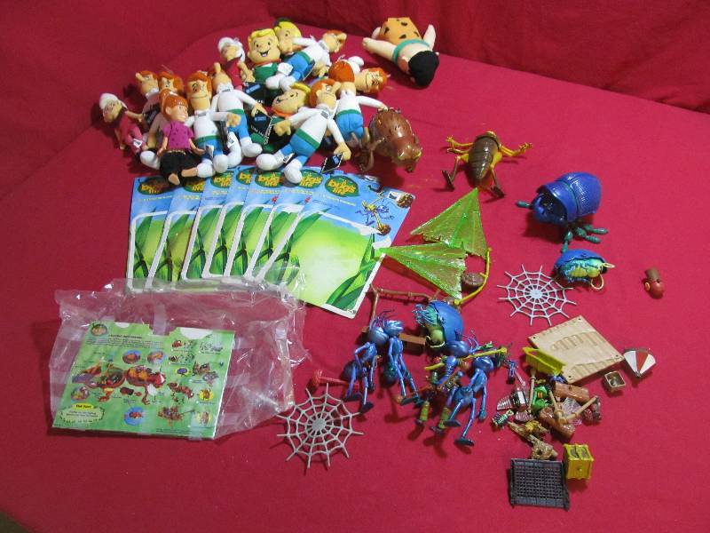 lot 51 image: action figures