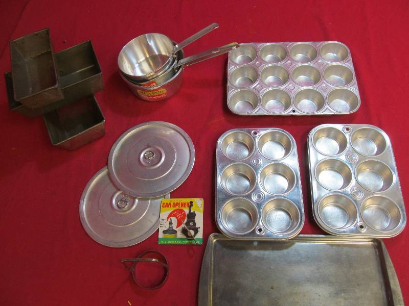 lot 87 image: baking ware