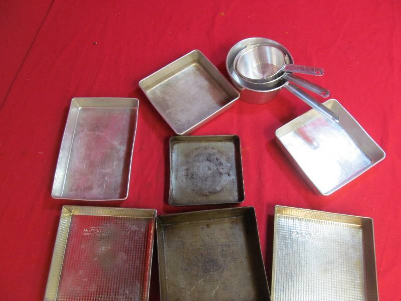 lot 93 image: baking ware