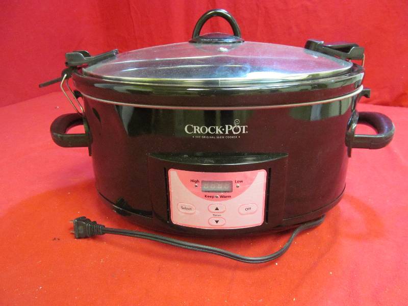 lot 107 image: Kitchen smith crockpot