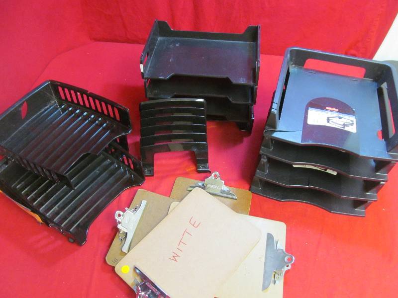 lot 110 image: office equipment