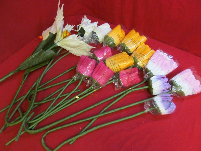 lot 138 image: paper flowers