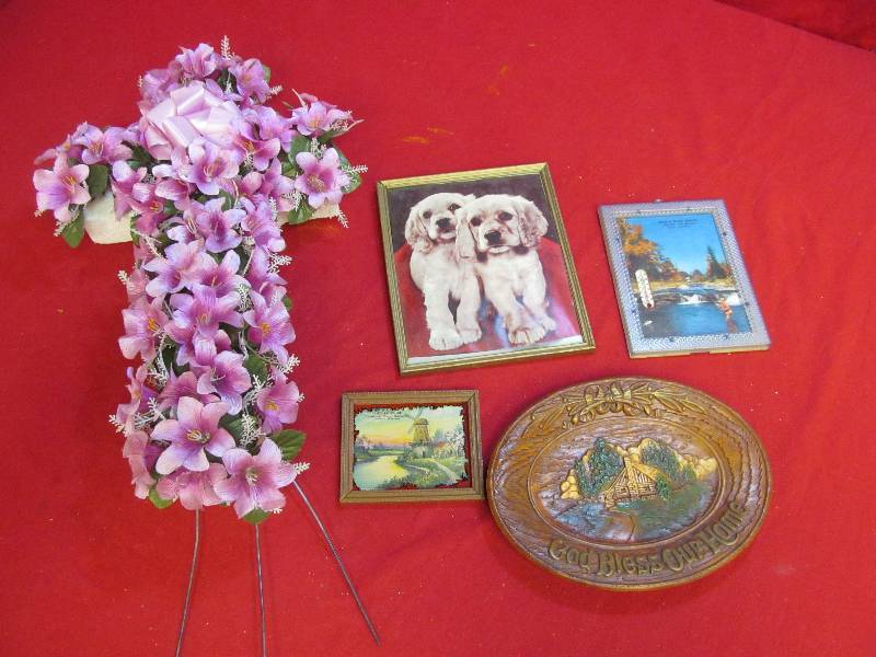 lot 141 image: memorial flowers, pictures