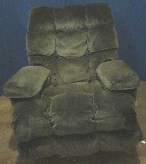 lot 144 image: recliner
