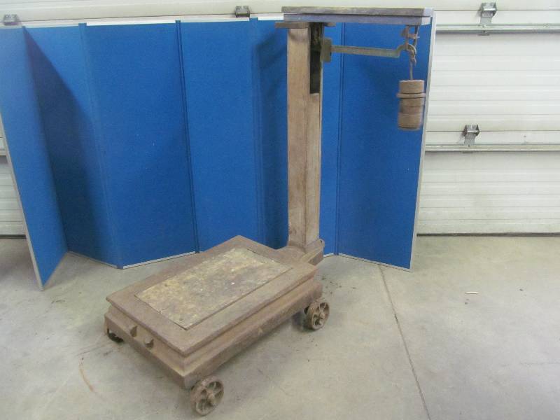 lot 159 image: Vintage grain scale