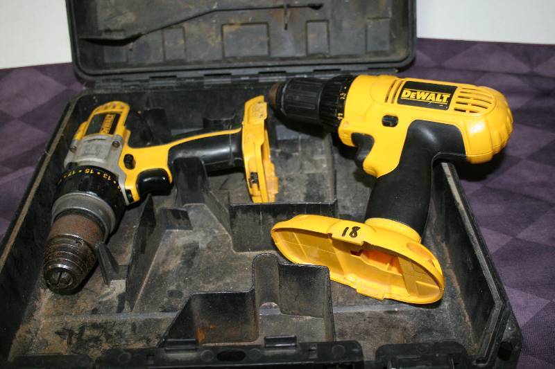 lot 16 image: Two cordless DrillsDriver