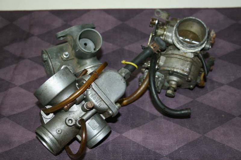 lot 40 image: Carburetors