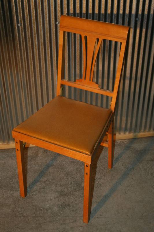lot 57 image: Legomatic Folding Chair