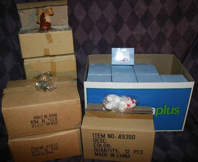lot 153 image: Home Dcor, Knickknacks, and More