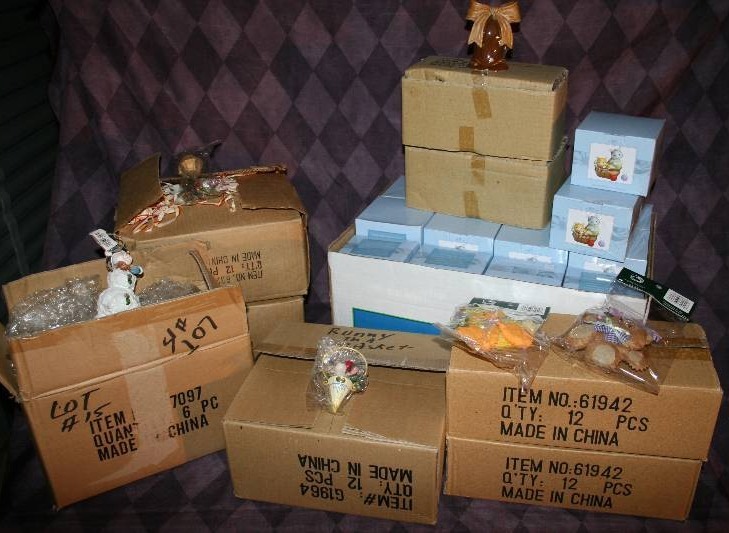 lot 154 image: Home Dcor, Knickknacks, and More