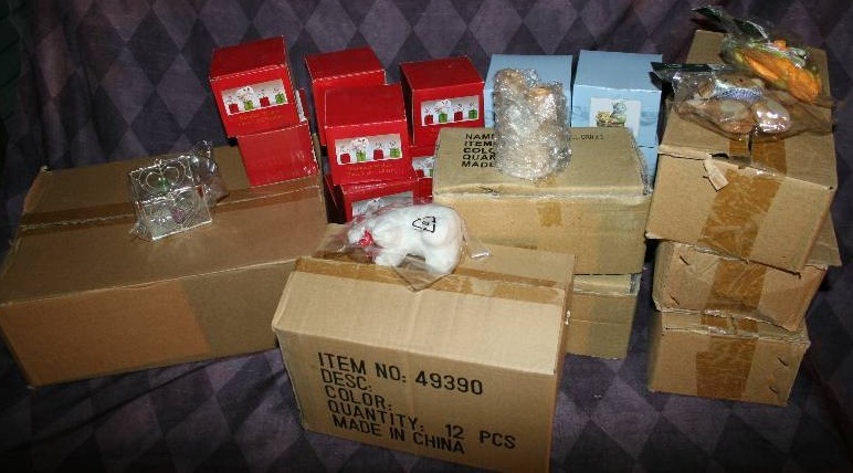 lot 160 image: Home Dcor, Knickknacks, and More