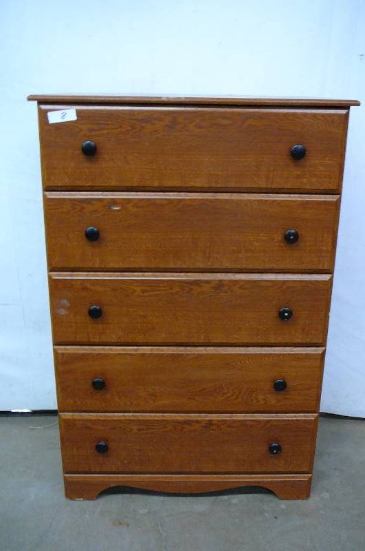Perdue 5 drawer wooden dresser