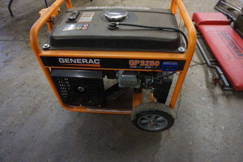lot 8 image: Generac Model GP3250 Portable Gas Powered Generator