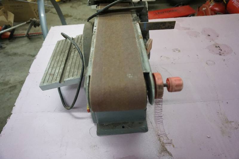 lot 14 image: Performax Model 90227 4 x 36 Belt Sander