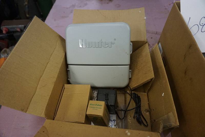 lot 68 image: Lot of Lawn Landscape Irrigation Controller With Valves