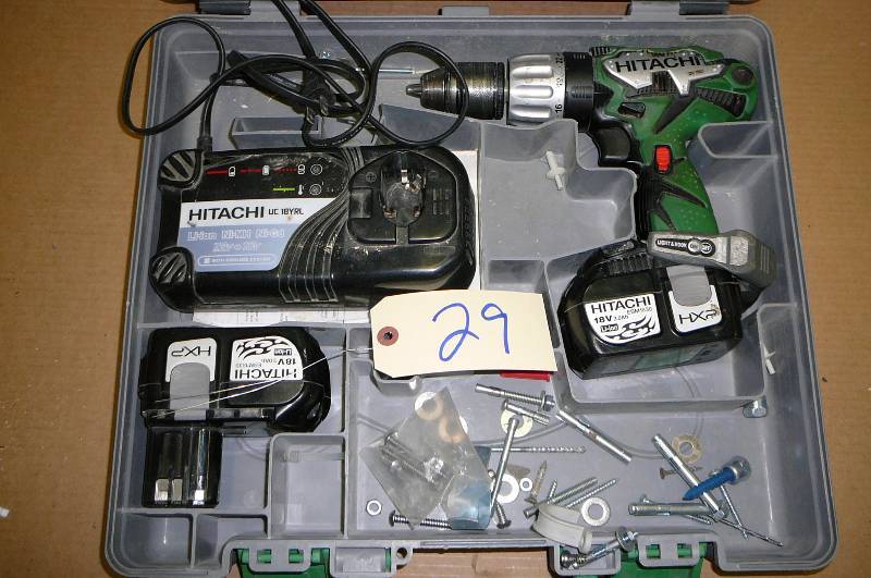 Hitachi Drill Kit 18v Charger & two Batterys works