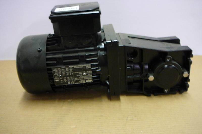 Lenze Gear box and Inverter motor GKR04-2MHAR080C32