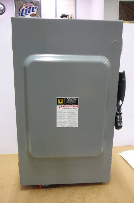 Square D Heavy Duty safety switch #200 new