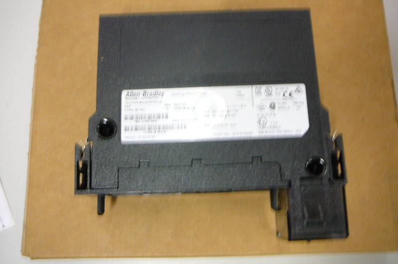A-B 1756-1B16D 10-30 VDC