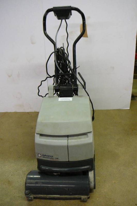 Hillyard Floor Cleaner Advance Micromatic14E by NILFISK-Advance RUND