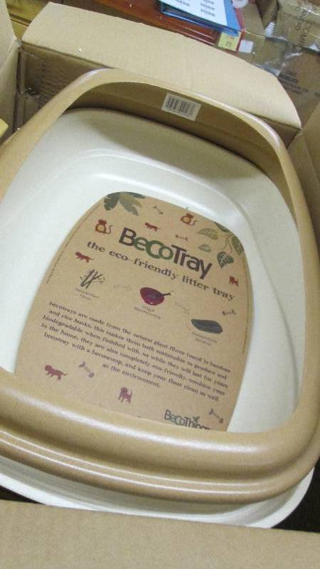 Lot of 5 Beco Pets High Back Cat Li...