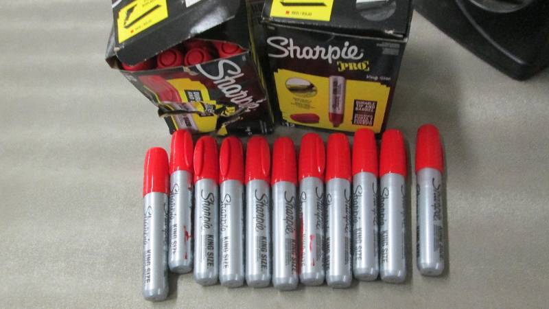 4 1112 boxes Sharpies King Size Ch...