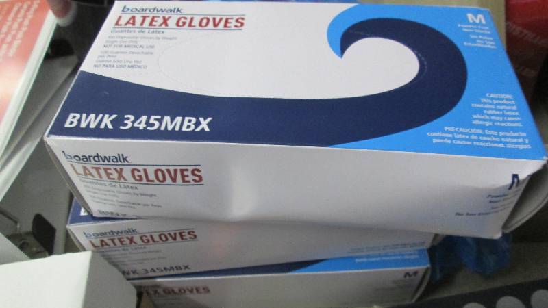 Lot of 3 Boxes Boardwalk Medium Lat...