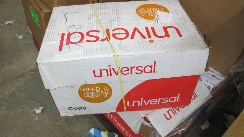Case of Universal Copy Paper 20lb 8...