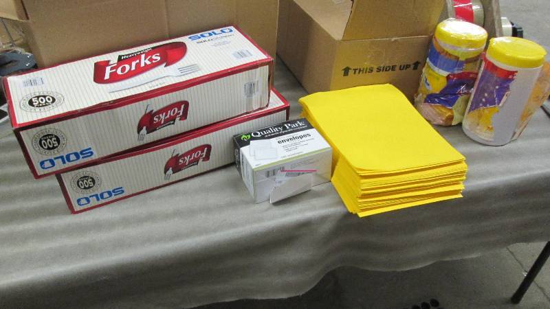 2 Boxes of 500 Solo Heavyweight For...