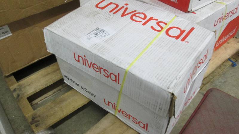 Case of Universal Copy& Print Paper...