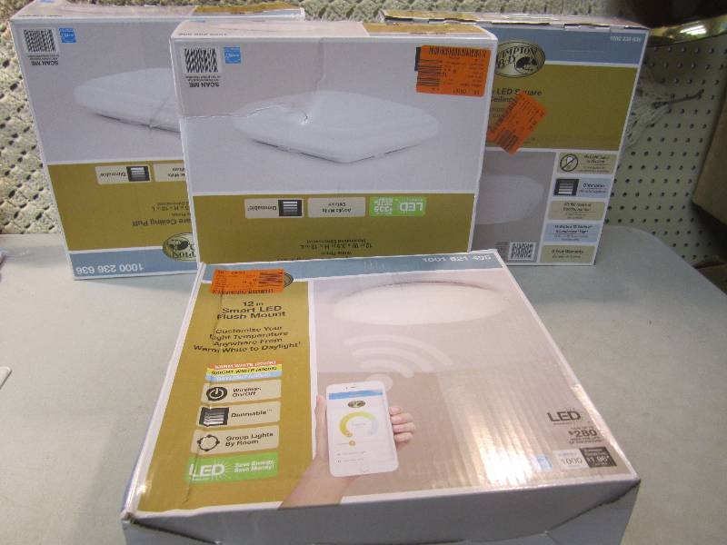 lot 361 image: Mix Lot of 4 - 12 LED Lights 3 Squ...