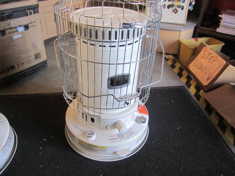 lot 384 image: Dura Heat DH2304 Portable Indoor Ke...