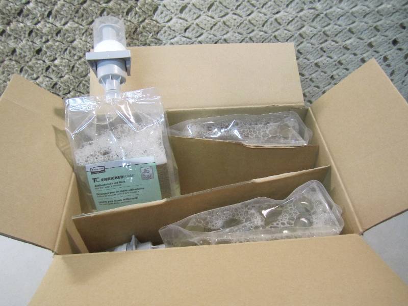 lot 21 image: Case of 3 Rubbermaid Flex TC Enrich...