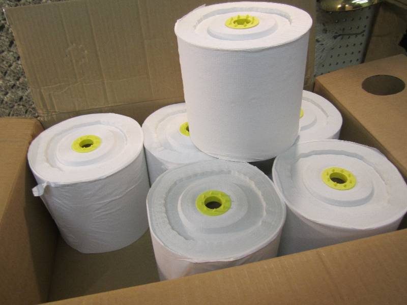 lot 34 image: Case of 6 White High Capacity Roll ...