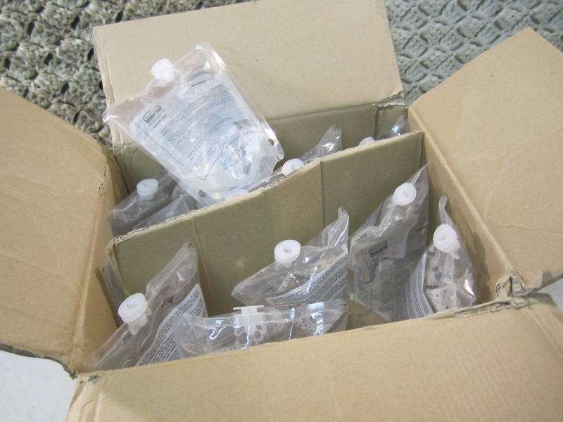 lot 76 image: Case of 12 Rubbermaid Washroom Solu...
