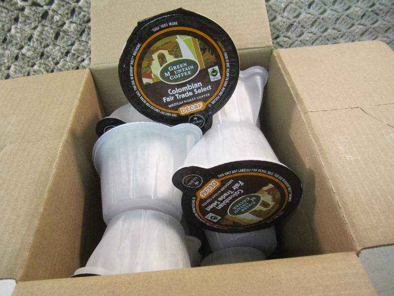 lot 77 image: Case of 18 Keurig Bolt Packs Medium...