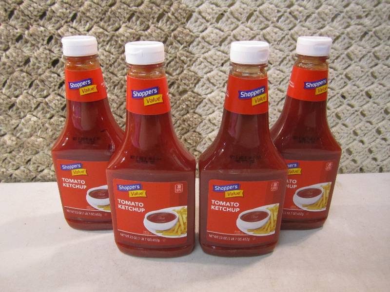 lot 137 image: Lot of 4 Squeeze Bottles of Tomato ...
