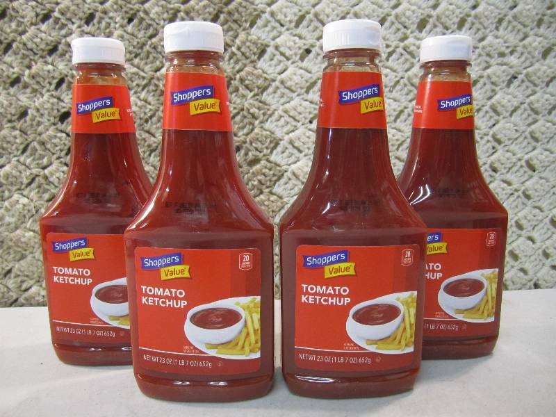 lot 138 image: Lot of 4 Squeeze Bottles of Tomato ...
