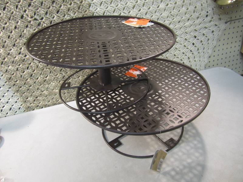 lot 186 image: Lot of 2 Hampton Bay 16 Metal Hose...