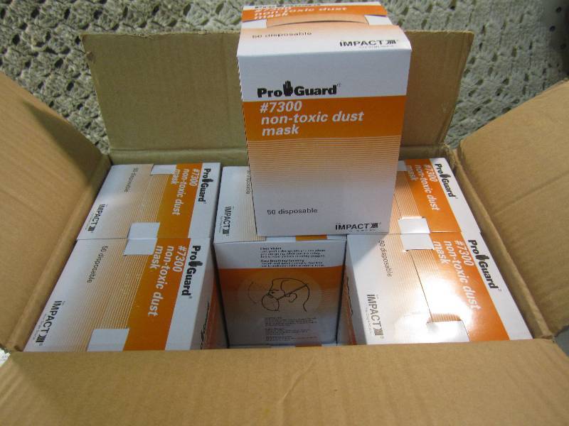 lot 198 image: Case of 600 Pro-Guard Disposable No...