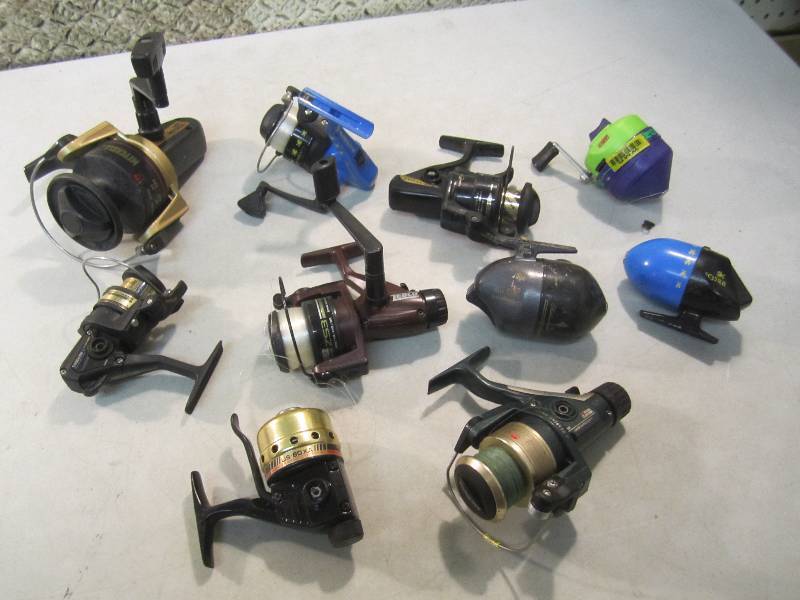 lot 203 image: Lot of 10 Misc Fishing Reels Some a...