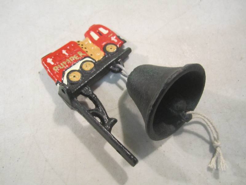 lot 207 image: Cast Iron Bell and Monting Bracket ...