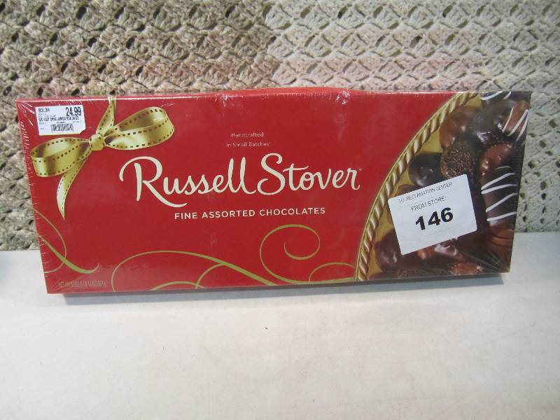 lot 219 image: Large Box (9.25 x 23.25) Russell ...