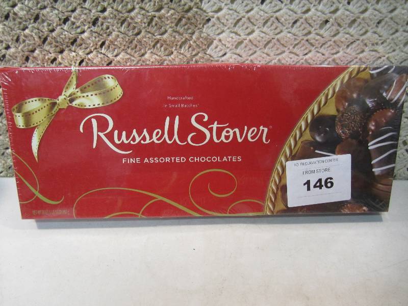 lot 221 image: Large Box (9.25 x 23.25) Russell ...