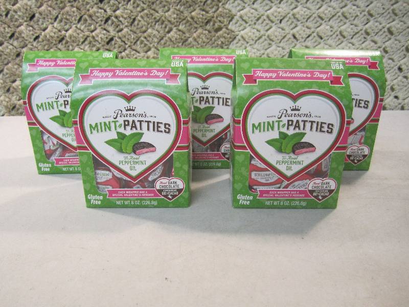 lot 250 image: Lot of 5 Boxes Pearsons Mint Pattie...