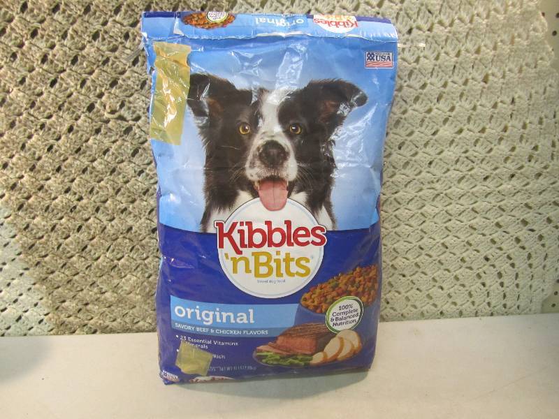 lot 267 image: 16 Pound Bag Kibbles N Bits Dog Fo...