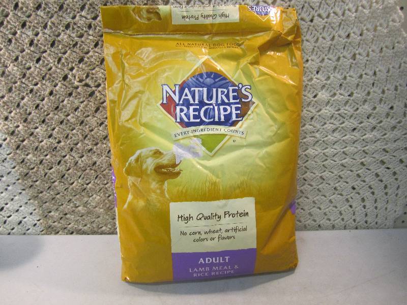 lot 268 image: 15 Pound Bag Natures Recipe Adult D...