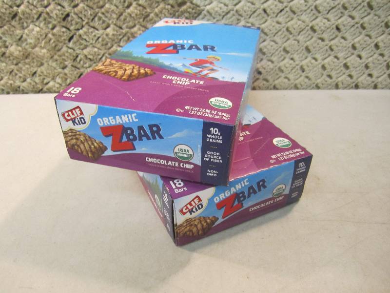 lot 276 image: 2 Boxes with 18 Bars each Clif Kid ...